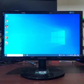Monitor SAMSUNG 19inch wide - Siap Pakai