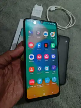 Samsung m32 8/128 NFC