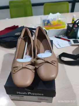 Sepatu hushpuppies uk 41