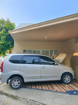 Daihatsu Xenia 2011 Bensin