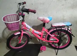 Sepeda anak ukuran 16 kondisi normal