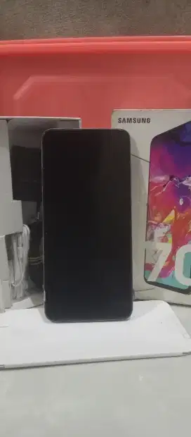 Handphone second Samsung A70 RAM 6GB/128GB Fullset Ori