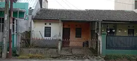 kontrak rumah strategis metland cileungsi depan taman