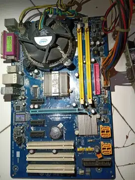 Paketan Motherboard lga 775 + core 2 duo e8500 + vga