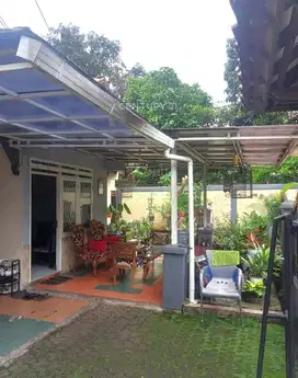 Rumah Posisi Pojok Di Komplek Perumahan Bintaro Sektor 3 5638