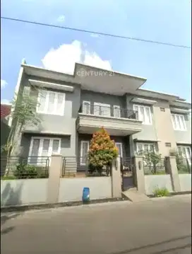 Dijual Rumah 2 Tingkat Hook Bintaro 7283