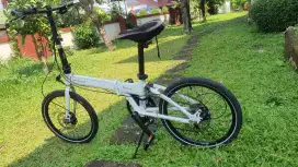 Dahon Glo Launch D8