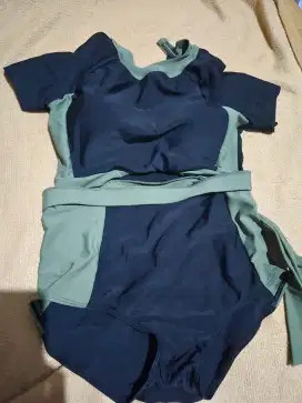 Swimsuit Preloved Wanita 3pcs – Lucu, Mulus & Stylish
