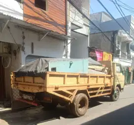 Jasa buang puing barang bekas sampah proyek dan jual urugan