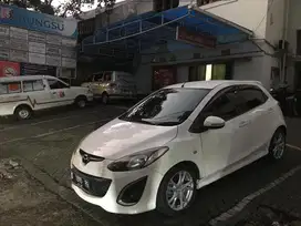 Mazda 2 2011 Bensin