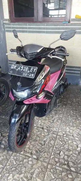 Yamaha Xeon GT 124