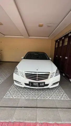 Mercedez Benz E300 Avantgarde