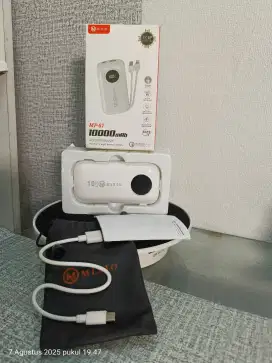 Powerbank Mixio, kondisi Mulus Lengkap, mudah dibawa kemana-mana