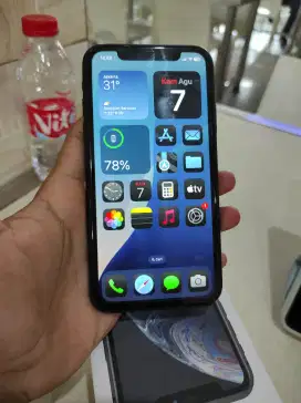 iPhone XR 128 Mulus Lengkap