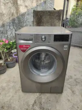 Mesin cuci LG front loading 8.5 KG