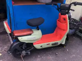 Di jual sepeda listrik U-WINFLY DF7