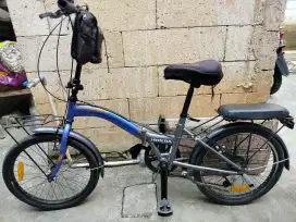 Sepeda lipat masih mulus