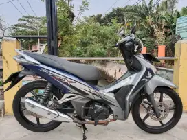 Honda Supra x125 cw fi helm in th 2012