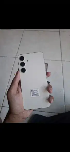 Samsung s4+ like new