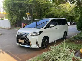 Lexus LM350 2023 Bensin