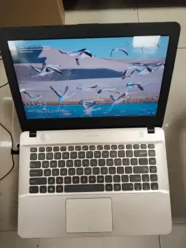 Dijual laptop Asus Intel n4000 ram 4GB DDR4 SSD 128GB WIN 11
