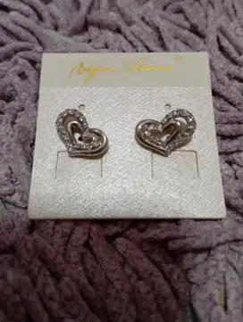 Preloved Anting Tusuk