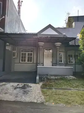 Rumah 1 Lantai Design Mediteran Kencana Loka BSD 9054