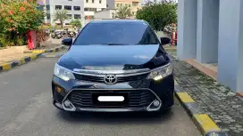 Km 30 ribu toyota camry 2.5 v matic 2017 hitam pajak panjang