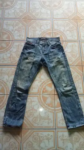 celana GAB'S jeans motif bolongan sedikit