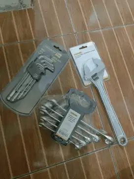 Alat perkakas pribadi/ keperluan bengkel