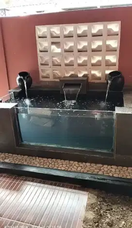 Kolam kaca bergaransi