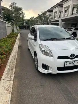 Yaris Matik 2012 tipe E 1500 cc