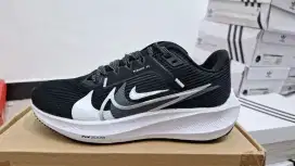 Dijual sepatu running