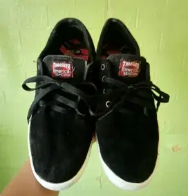 jual sepatu emerica colabs THRASHER romero skateboarding rare items
