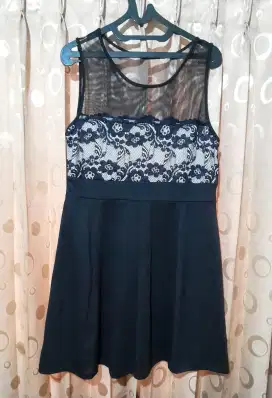Mini dress hitam prelove untuk plus size