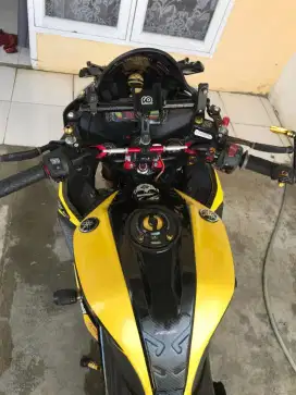 R15 v3 2020 akhir ,terawat mulus cat ori
