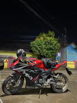 Honda cbr tangan pertama, jarang di pake