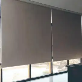 Roller blind hordeng gedung kantor