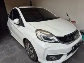 Jual mobil brio putih 2017