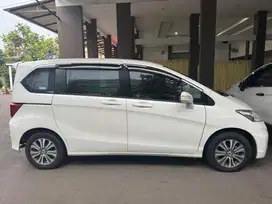 Honda Freed SD 2013 Putih 48rb