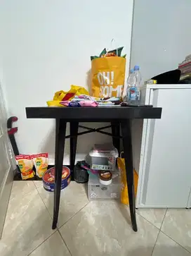 Meja tamu atau meja cafe,merek informa