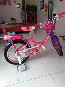 Sepeda anak bekas seperti baru masih bau toko cod Bjm kota