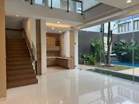 Dijual Rumah Minimalis Hook di Kota Baru Parahyangan