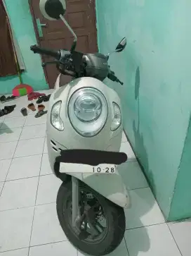Dijual honda scoopy prestige 2023