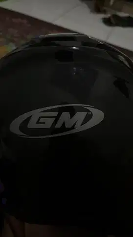 Helm GM 250 Dijual