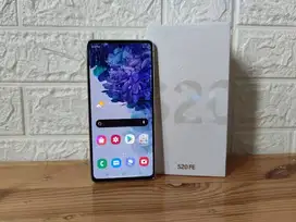 Samsung s20 fe & tws comfox robot
