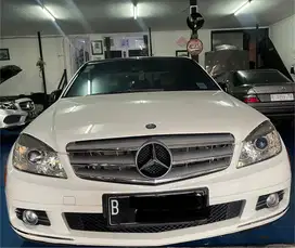 Mercedes-Benz C200 2010 Bensin