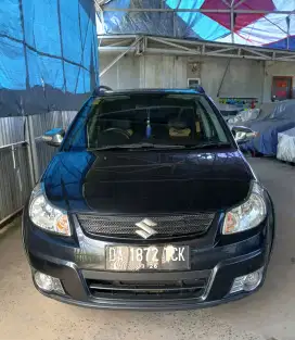 SUZUKI X-OVER AUTOMATIC istimewa