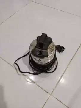 Pompa celup kolam ikan