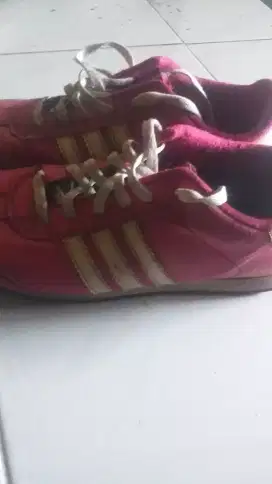 Sepatu adidas uk 40